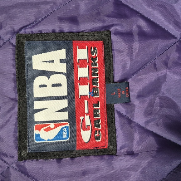 Los Angeles Lakers Jacket - Picture 6 of 16